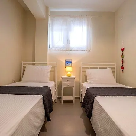 The Cerulean Villa. The Concord Of Blue And Green! * Mousata