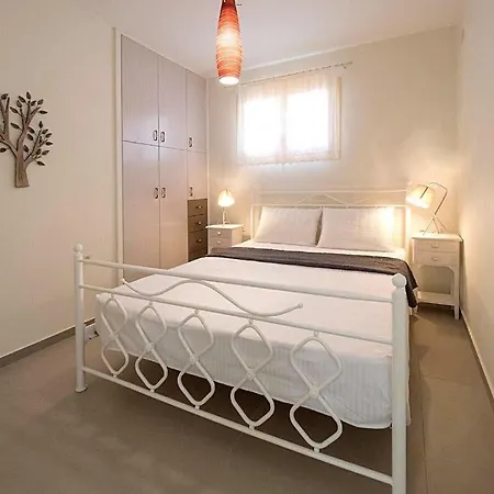 The Cerulean Villa. The Concord Of Blue And Green! ヴィラ Mousata